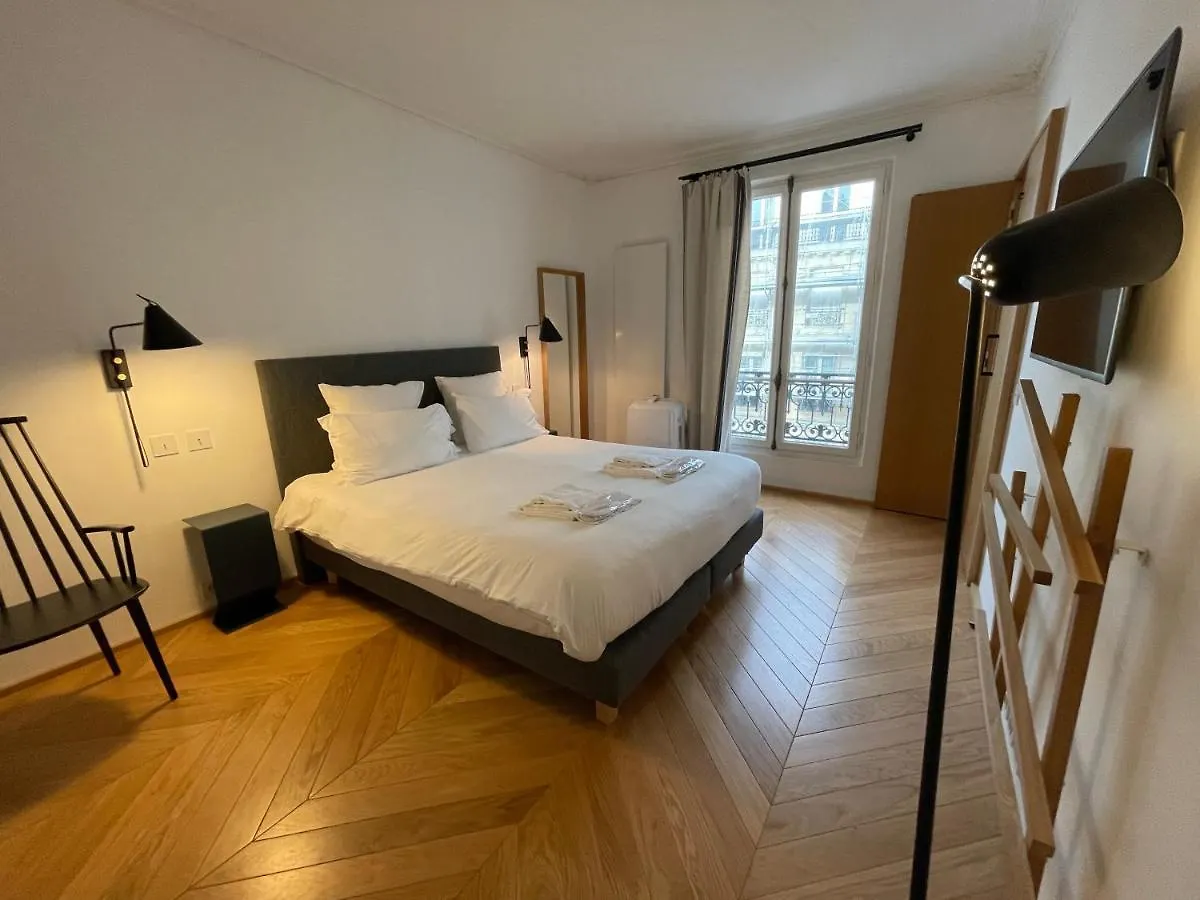 Residences Harcourt - Ile Saint Louis - Paris Apartment