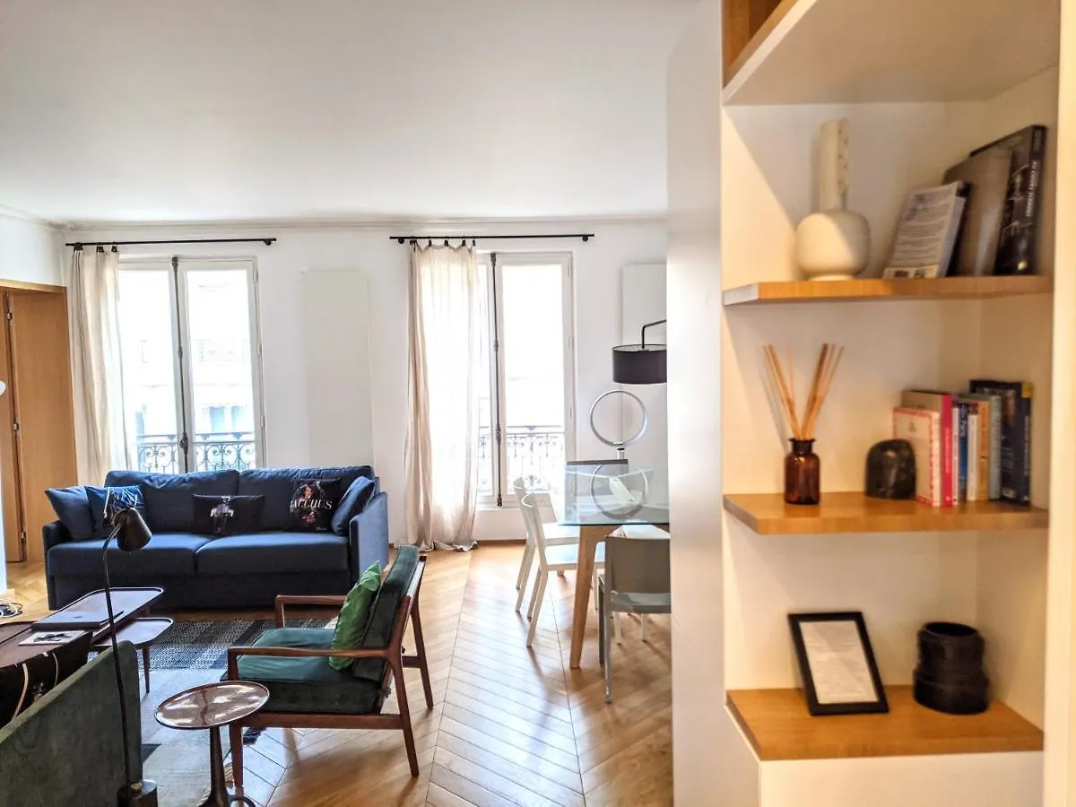 Apartment Residences Harcourt - Ile Saint Louis - Paris France