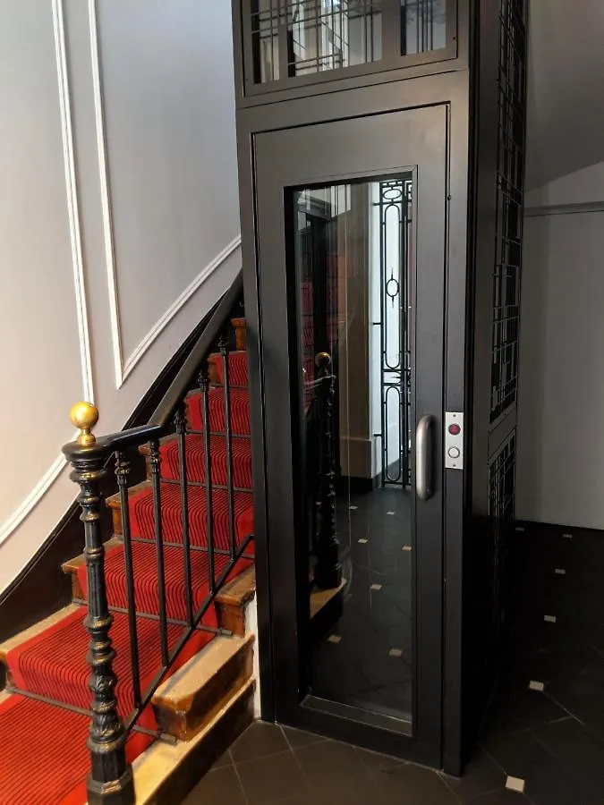Residences Harcourt - Ile Saint Louis - Париж